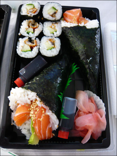 Sushi Bâ, temaki saumon avocat et maki anguille